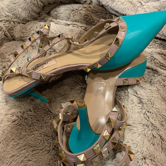 Valentino Rockstud Mid Heel Ankle strap pumps - Picture 5 of 6